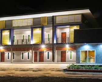 Nithra Ratree Hotel - Kabin Buri - Building