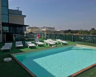 Hotel Mirage - Ravenna - Pool