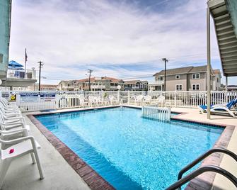 Charming Oceanfront Condo, Walk to Wildwood Beach - Wildwood Crest - Piscina