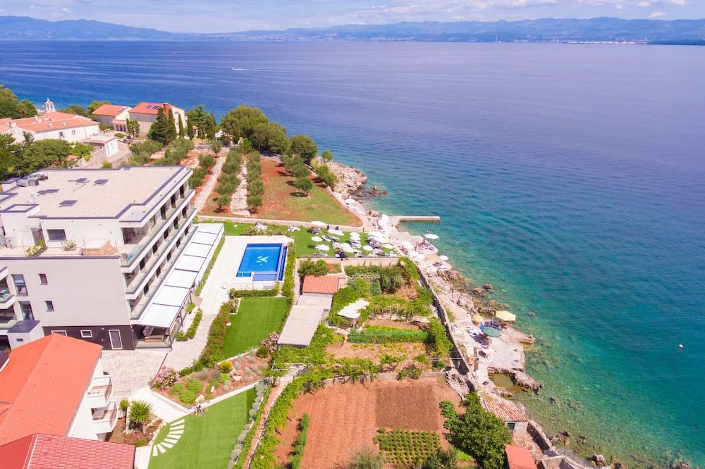 Hotel Villa Margaret - Porat - Outdoor view
