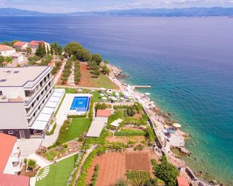 Hotel Villa Margaret - Porat - Outdoor view