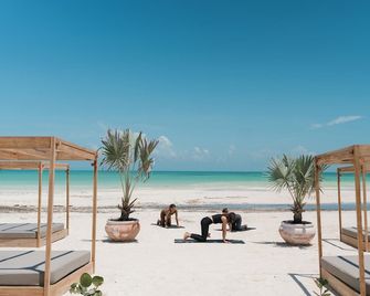 Aldea Kuká, Luxury Eco Boutique Hotel - Holbox - Strand