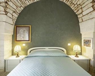 A Casa di Marilù by Rentbeat - Martina Franca - Bedroom