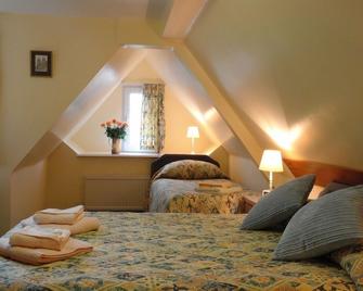 Midway House - York - Bedroom