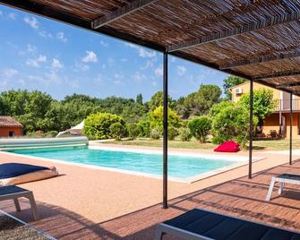 Hotel Les Ambres - Roussillon - Pool