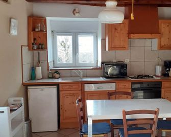 Aubrac Valley Of The Lot (2 Stars) - Espalion - Cuisine