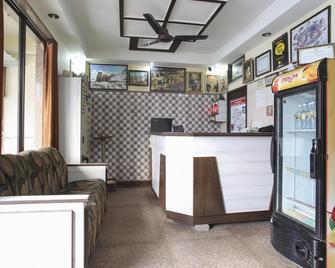 Hotel Aananda - Haridwar - Haridwar - Front desk