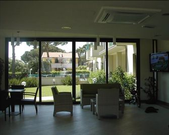 Hotel Flora - Bibbona