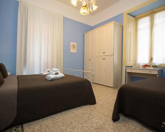 Sichelgaita Apartment - Salerno - Makuuhuone