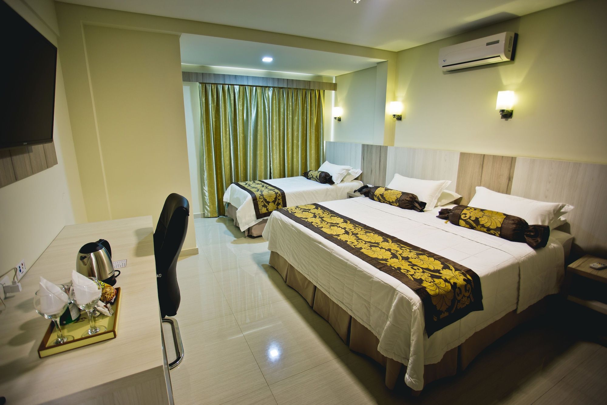 Megal Suites Hotel - Ciudad Del Este