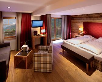 Lechquell Hotel Post - Steeg - Habitación