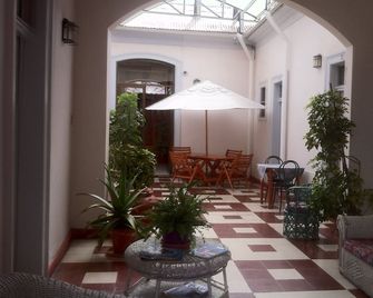 Hotel Del Cid - לה סרנה - פטיו