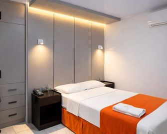 Hotel Madrigal - Portoviejo