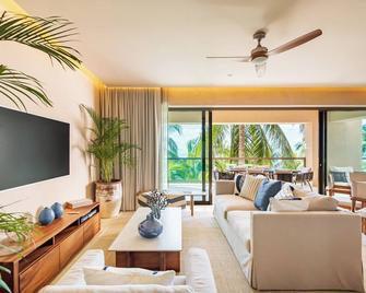 Artila Beach Condos, Isla Mujeres - Isla Mujeres - Living room