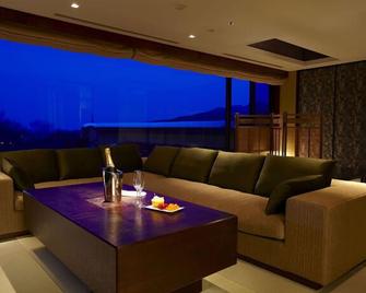 Chikusenso Onsen - Zao - Living room