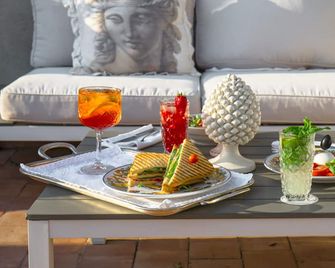 Hotel Villa Taormina - Taormina - Ementa