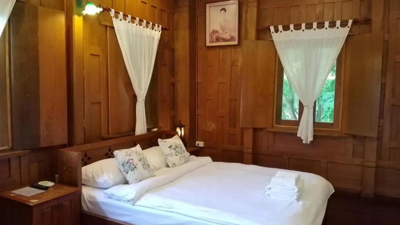 Luang Chumni Village