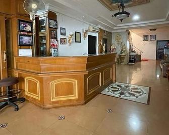 OYO 93502 Homestay Pakmuklis Syariah 2 - Lhoksumawe - Recepción