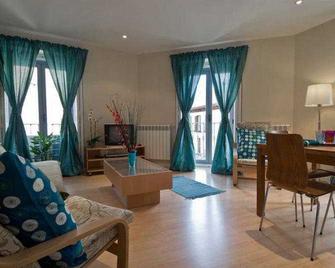 Fuencarral Apartments - Madrid - Sala de estar