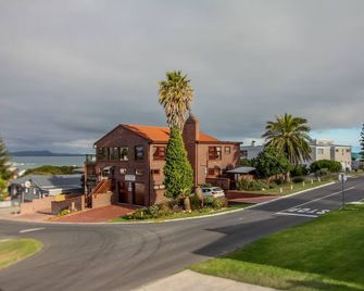 White Shark Guest House - Gansbaai - Vista del exterior