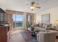 2nd row condo with wonderful ocean views + Free Attraction Tickets! - North Myrtle Beach - Living room