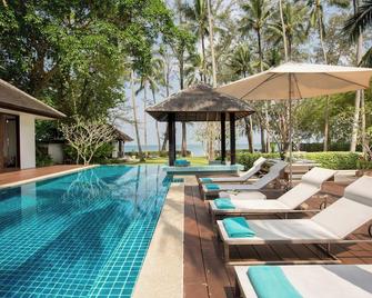 Luxury Oceanfront Thailand Ban Suriya lth6 - バン　メー　ナム - プール