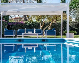 Hotel B&B Casa Arena Sevilla - Tomares - Piscina