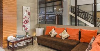 Tsai Hotel And Residences - Cebu City - Living room
