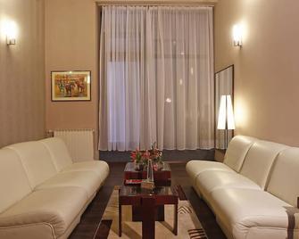 هوتل سنتار - سكوبي - غرفة معيشة