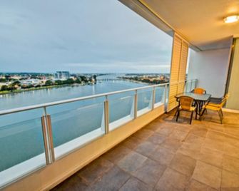 Bridgepoint 1303 - Mandurah - Balkon