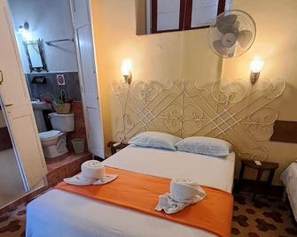 Casa Miriam Hostal Colonial - La Habana - Habitación