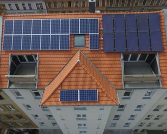 Space Hotel im Campus der JvP Schule - לייפציג - בניין