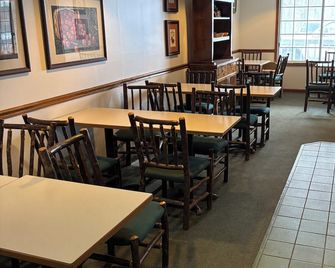Garrison Inn & Suites - Garrison - Restaurante