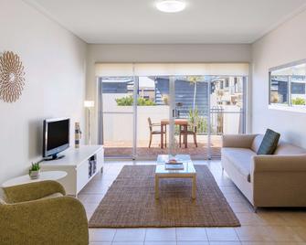 Nesuto Geraldton - Geraldton - Living room