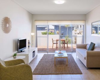 Nesuto Geraldton - Geraldton - Sala de estar