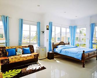 Blue Sky Villa Khaoyai Resort - Pak Chong - Habitación