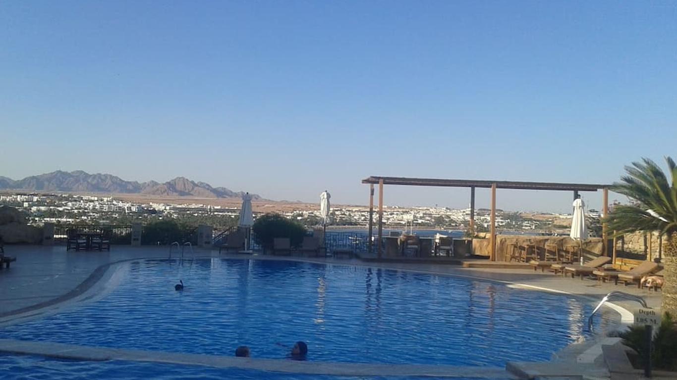 Eden Rock Hotel Namaa Bay