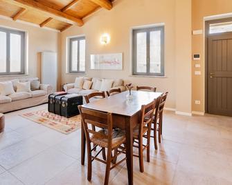 Retrocantina Antonelli - Montefalco - Dining room