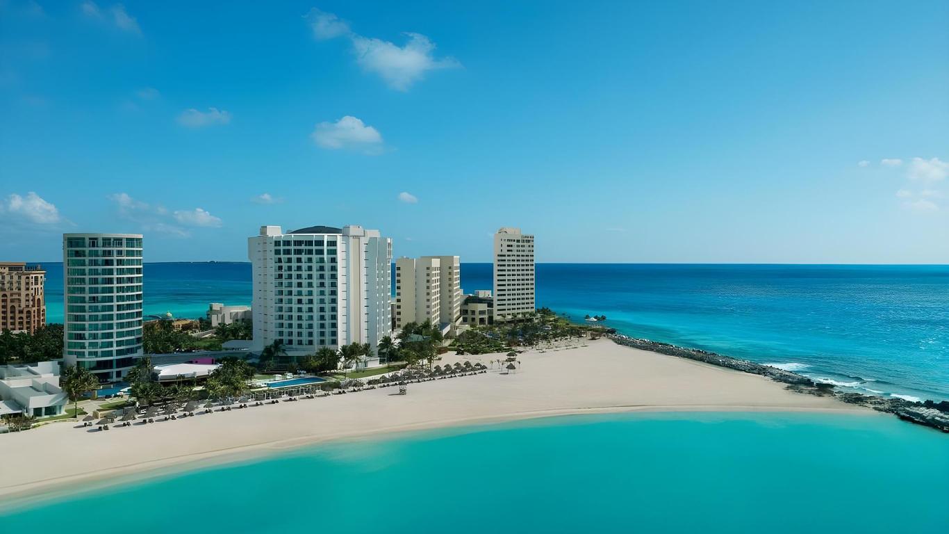Krystal Grand Punta Cancun