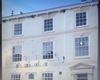The Crown And Woolpack - Spalding - Building