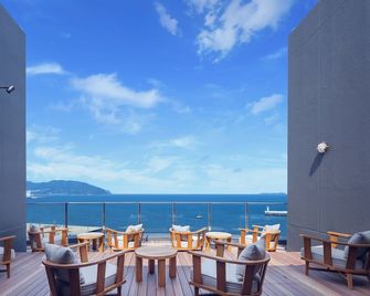 Hoshino Resorts Kai Anjin - Ito - Balcón