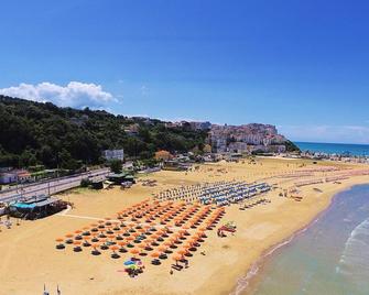 Casa Sole e Sale - Rodi Garganico - Spiaggia
