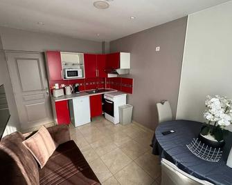 Appartement moderne à Villiers-le-Bel 35 m² accès Wifi gratuit - Villiers-le-Bel - Cuisine