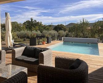 Villa Sud Ardèche Les Vans High Standing facing south, private swimming pool, wooded garden - Les Vans - Piscine