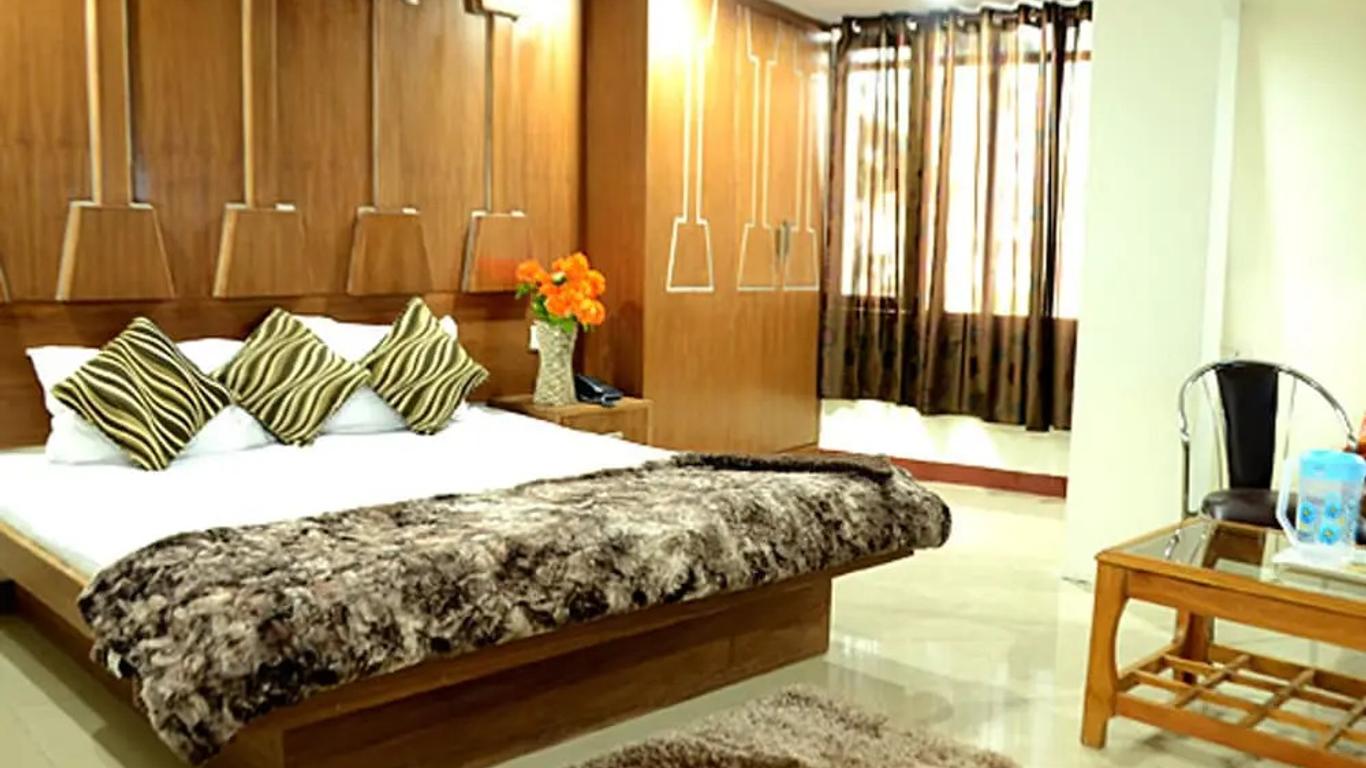 Hotel Crown