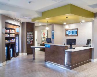 TownePlace Suites by Marriott Oxford - Oxford - Reception