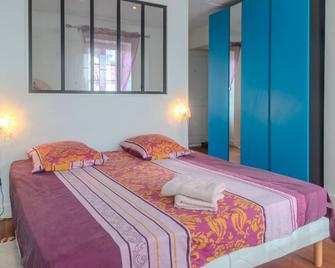 Les Hirondelles Archiac - Archiac - Bedroom