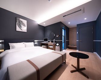Browndot Suwon cityhall - Suwon - Bedroom