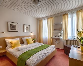 هوتل بلوم - إنترلاكين - غرفة نوم