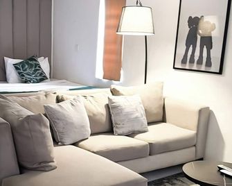 Luxe Apartments Surulere - Lagos - Living room
